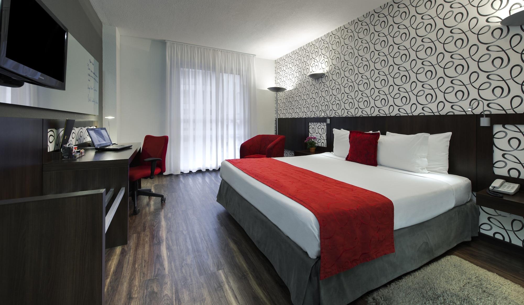 Quality Hotel Curitiba Esterno foto