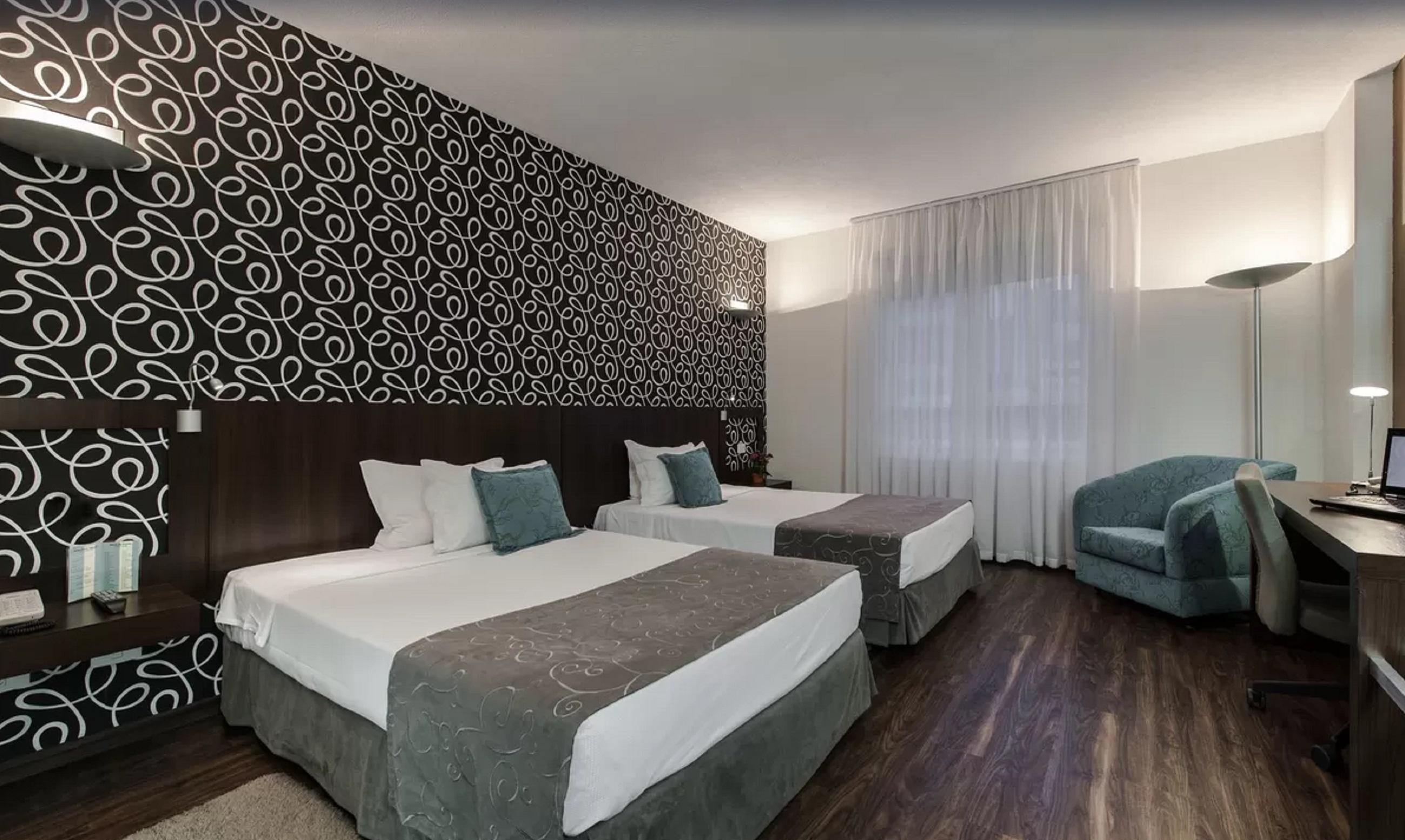 Quality Hotel Curitiba Esterno foto