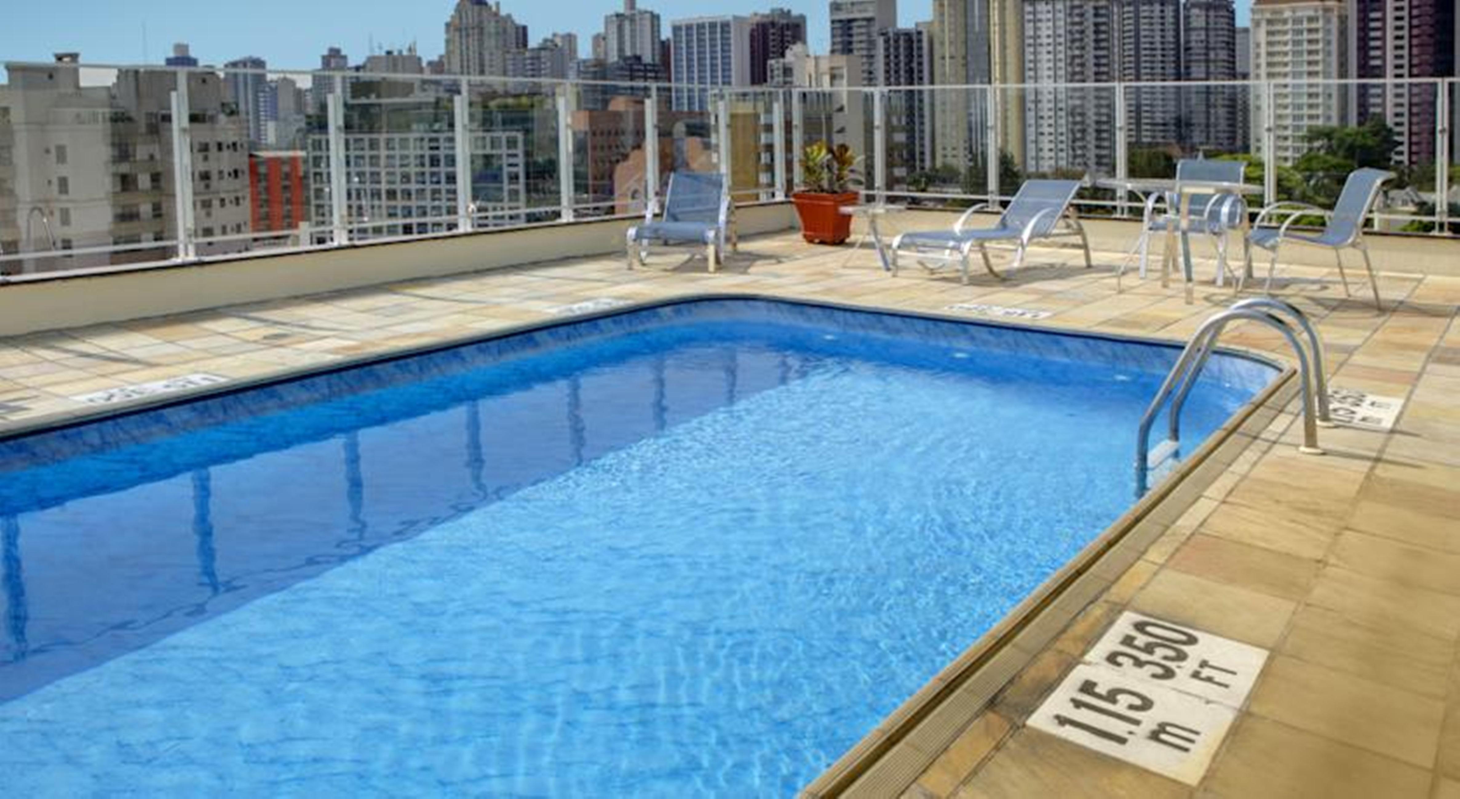 Quality Hotel Curitiba Esterno foto