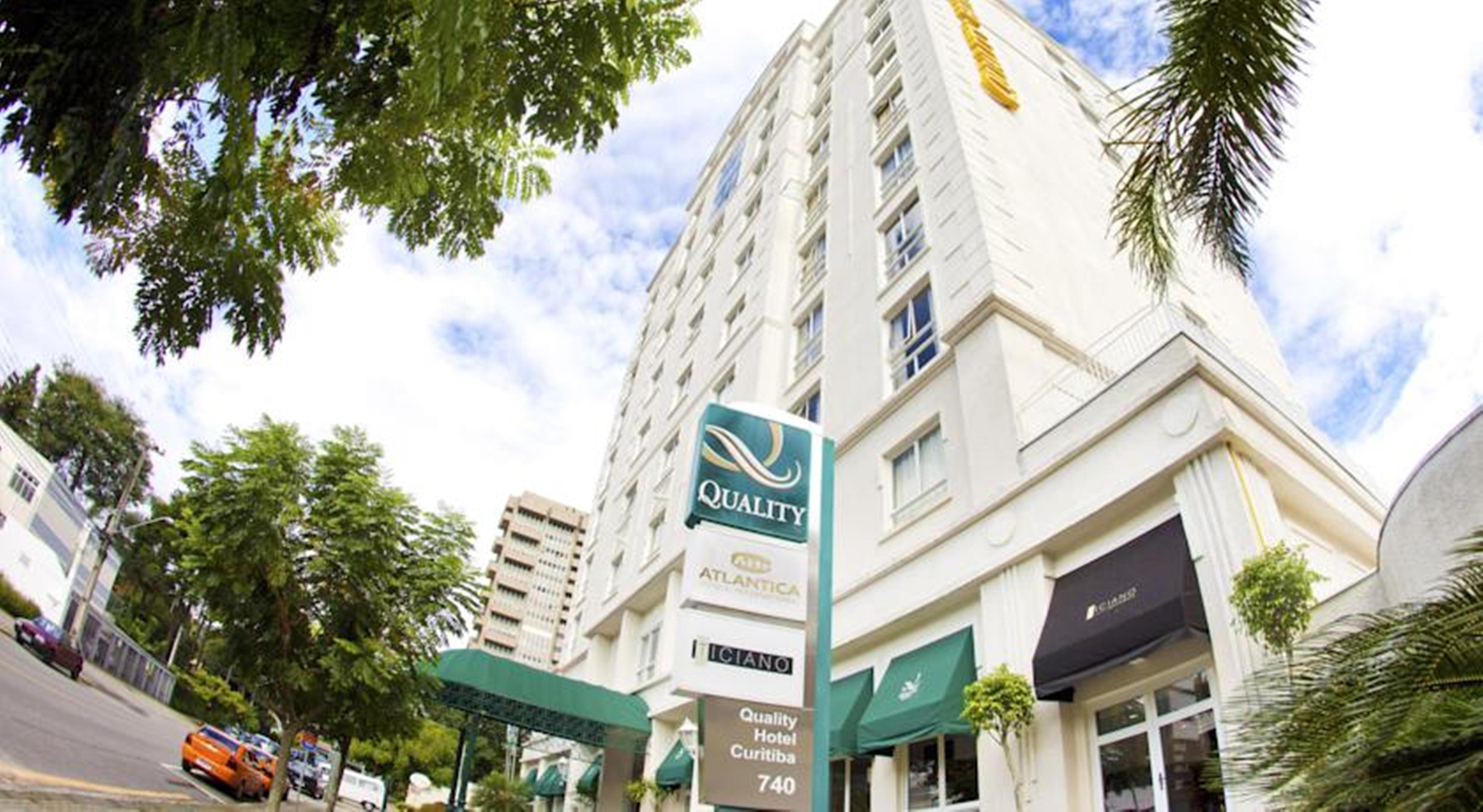 Quality Hotel Curitiba Esterno foto