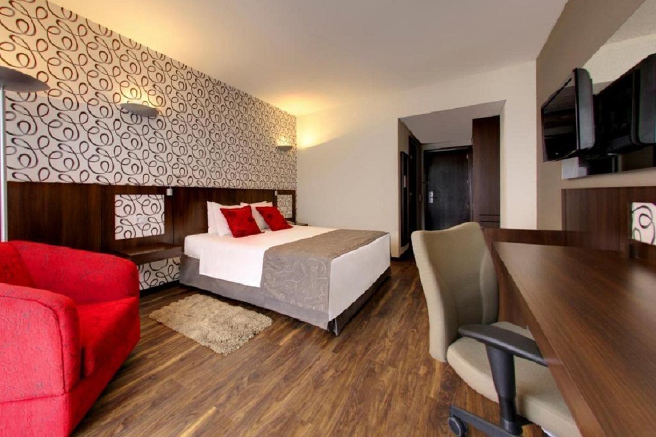 Quality Hotel Curitiba Esterno foto